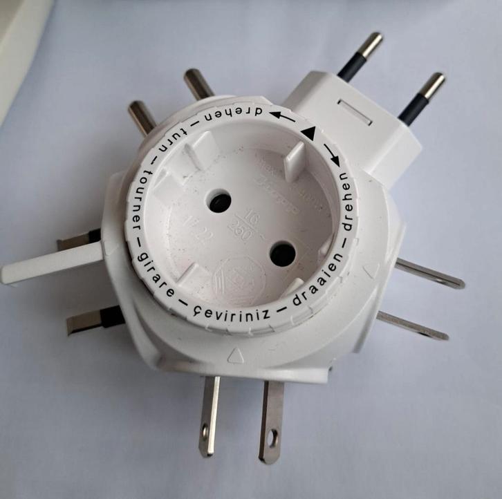 Wereldstekker Kopp Reisstekker Travelstar wit Stervormige, Muziek en Instrumenten, Kabels en Stekkers, Zo goed als nieuw, Apparatuur