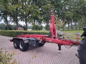 VGM Bigab 10 ton haakarm met container (bj 1998) beschikbaar voor biedingen