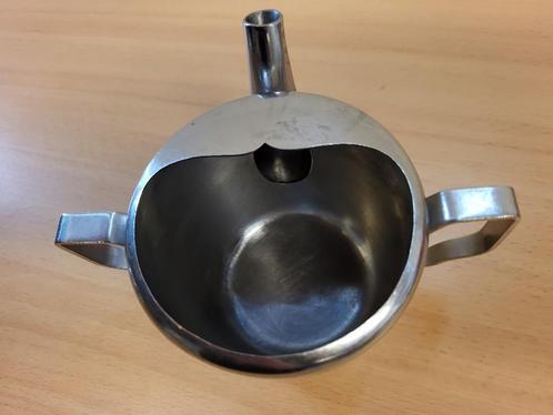Drinkbeker met tuit no 2.              Rvs.   1 X aanwezig., Diversen, Verpleegmiddelen, Gebruikt, Ophalen of Verzenden