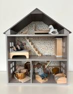 Muizenhuis (zonder meubels en muizen), Ophalen, Zo goed als nieuw, Poppenhuis