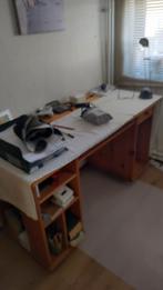 Te koop grenen bureau, Ophalen, Gebruikt, Bureau