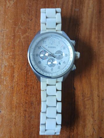Fossil horloge met datum, secondewijzer etc.  beschikbaar voor biedingen
