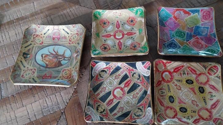 Vintage schaaltjes asbakken sigarenbandjes postzegels, Antiek en Kunst, Antiek | Glas en Kristal, Ophalen of Verzenden