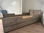 Stoer steigerhouten bed, Ophalen, Zo goed als nieuw, 180 cm of meer, 85 tot 100 cm