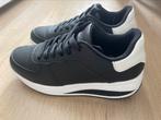 Schoenen, Ophalen of Verzenden, Zo goed als nieuw, Zwart, Sneakers of Gympen