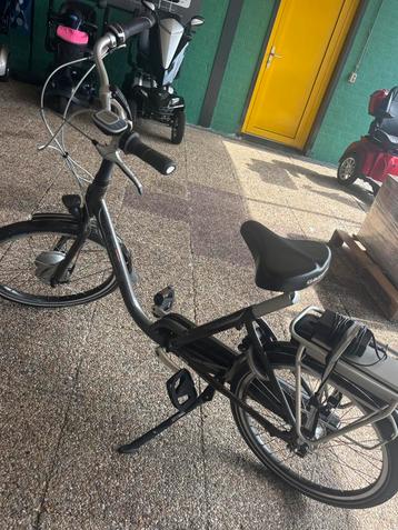 Gazelle lage instapfiets beschikbaar voor biedingen
