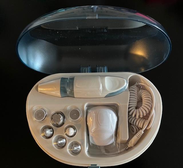 QUIGG professionele manicure- en pedicure set, Witgoed en Apparatuur, Persoonlijke-verzorgingsapparatuur, Nieuw, Hand- en Voetverzorging