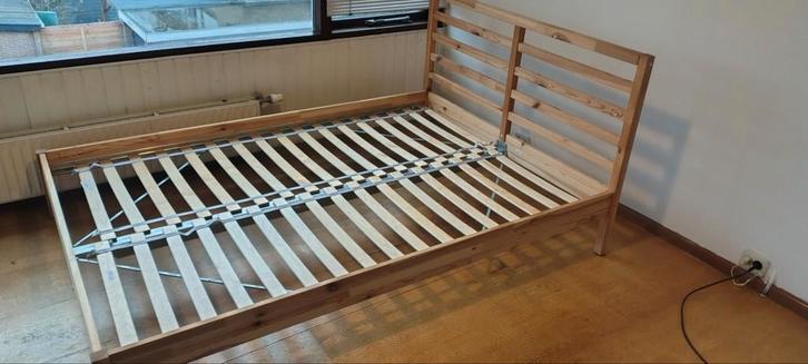 Ikea Tarva bedframe 140cm, Huis en Inrichting, Slaapkamer | Bedden, Zo goed als nieuw, Tweepersoons, 140 cm, Hout, Ophalen