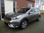 Kia Niro 1.6 GDi Hybrid DynamicLine, Auto's, Kia, Te koop, Zilver of Grijs, 73 €/maand, Gebruikt