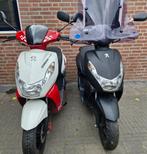 Door inruil verkregen 2x kisbee 25 en 45 km opknappers, Ophalen, Gebruikt, Peugeot