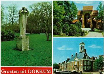 Ansichtkaart Dokkum, standbeeld, stadhuis beschikbaar voor biedingen