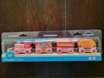 Houten speelgoedtrein 4-delen snoep nieuw in doos beschikbaar voor biedingen