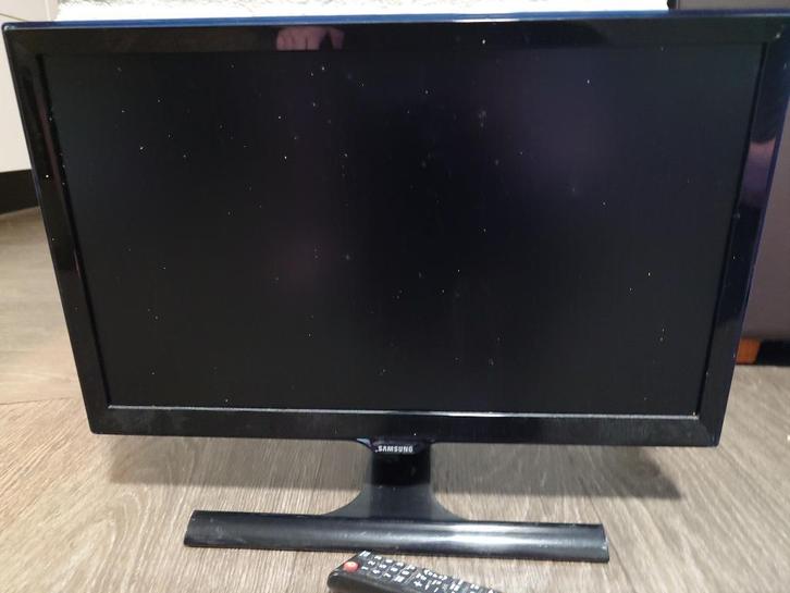 Beeldscherm/TV samsung 22'', Computers en Software, Monitoren, Zo goed als nieuw, 60 Hz of minder, HDMI, VGA, Gaming, LED, Full HD