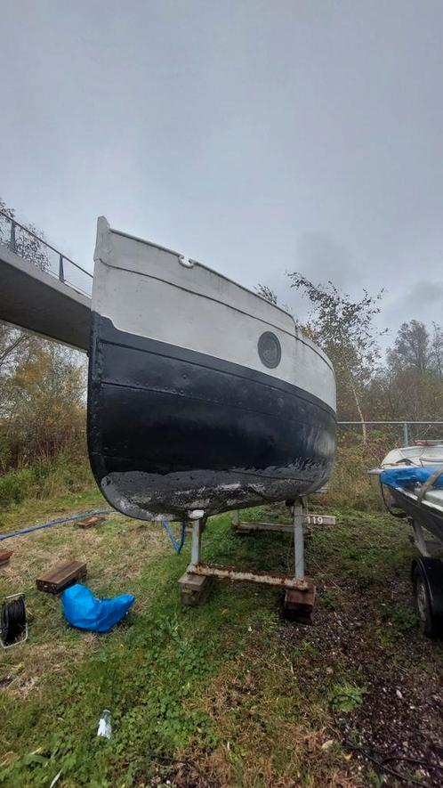 Open Geklonken Bakdekker 6 meter (1960), Watersport en Boten, Motorboten en Motorjachten, Gebruikt, Diesel, Ophalen