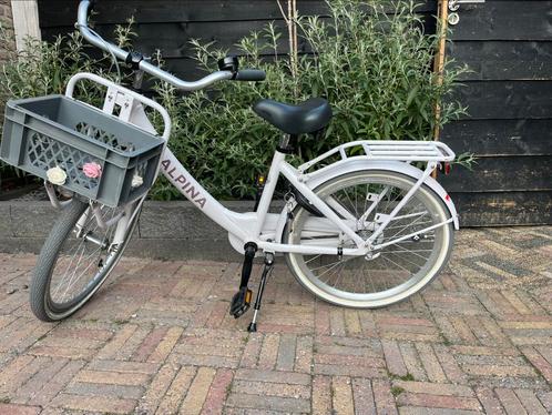 Alpina meisjes fiets 22 inch, Fietsen en Brommers, Fietsen | Meisjes, Zo goed als nieuw, 20 inch, Ophalen of Verzenden