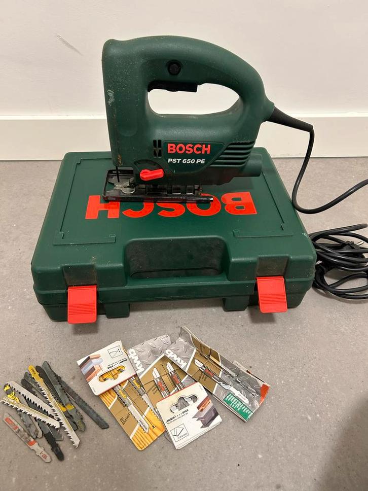 Bosch Decoupeerzaag PST 650 PE + Zaagjes, Doe-het-zelf en Verbouw, Gereedschap | Zaagmachines, Gebruikt, Decoupeerzaag, Minder dan 600 watt