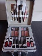 Te koop koffertje make-up, Sieraden, Tassen en Uiterlijk, Uiterlijk | Cosmetica en Make-up, Ophalen, Zo goed als nieuw, Gehele gezicht