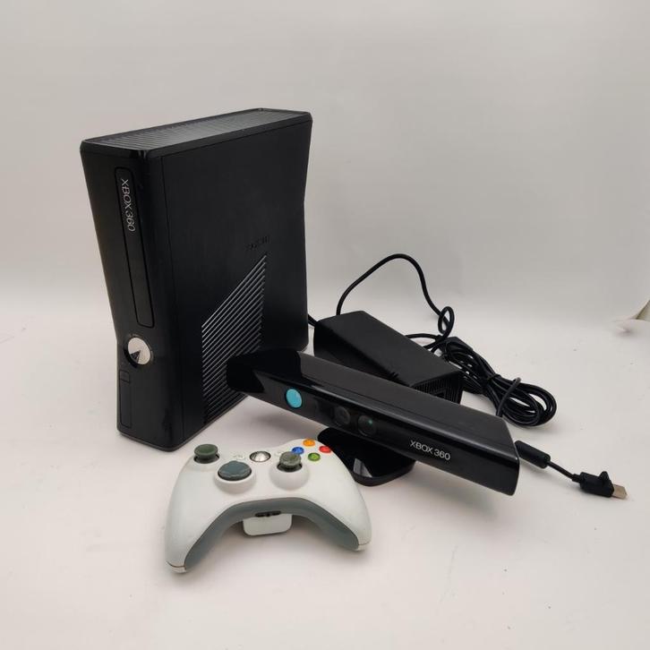 Xbox 360 Slim met kinect en controller nu voor €89.99, Spelcomputers en Games, Spelcomputers | Xbox 360, Zo goed als nieuw, 250 GB