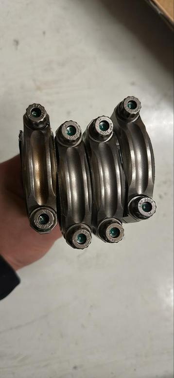 Saenz S4 Drijfstangen K20/K24 - 3 Goed, 1 Beschadigd beschikbaar voor biedingen