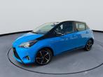 Toyota Yaris 1.5 Hybrid Bi-Tone Plus Navigatiesysteem Line a, Gebruikt, Zwart, 4 cilinders, Blauw
