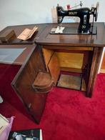 Naaimachine in kast, Antiek en Kunst, Antiek | Naaimachines, Ophalen