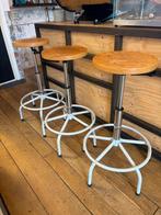 3 Industriële barkrukken, Huis en Inrichting, Barkrukken, Ophalen, Gebruikt, In hoogte verstelbaar, 60 tot 90 cm
