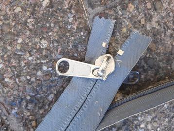 Orginele ykk ritsen beschikbaar voor biedingen