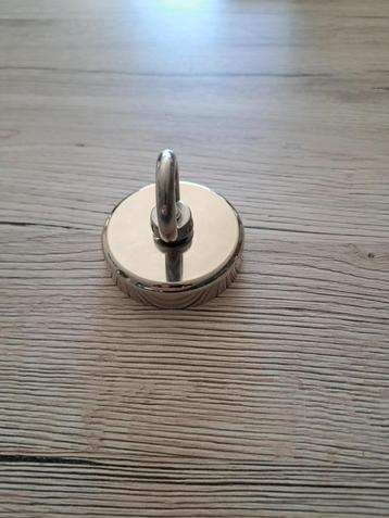 magneet vissen 170 kg beschikbaar voor biedingen