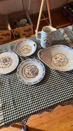 Louis Regout decor 601 Paradijsvogel, Antiek en Kunst, Antiek | Servies los, Ophalen of Verzenden