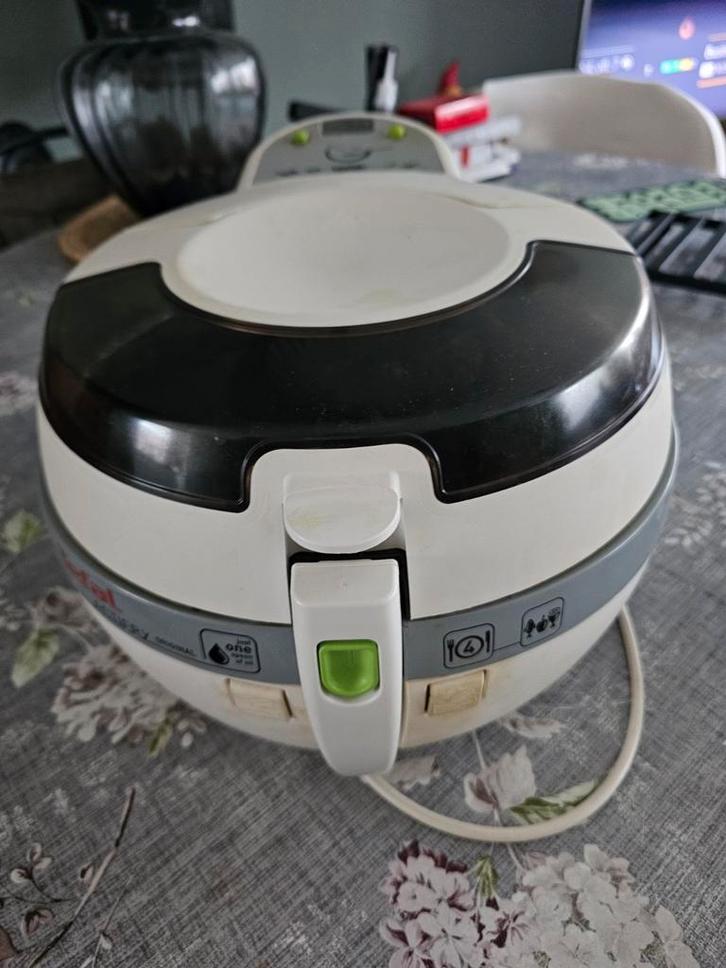 Tefal ActiFry - Gezond frituren met weinig olie!, Witgoed en Apparatuur, Frituurpannen, Gebruikt, 1 tot 2 liter, Uitneembare binnenpan