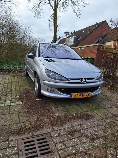 Peugeot 206 1.6 16V Gentry 3D 2003 Grijs, Auto's, Peugeot, Particulier, ABS, Airbags, Airconditioning, Android Auto, Bluetooth