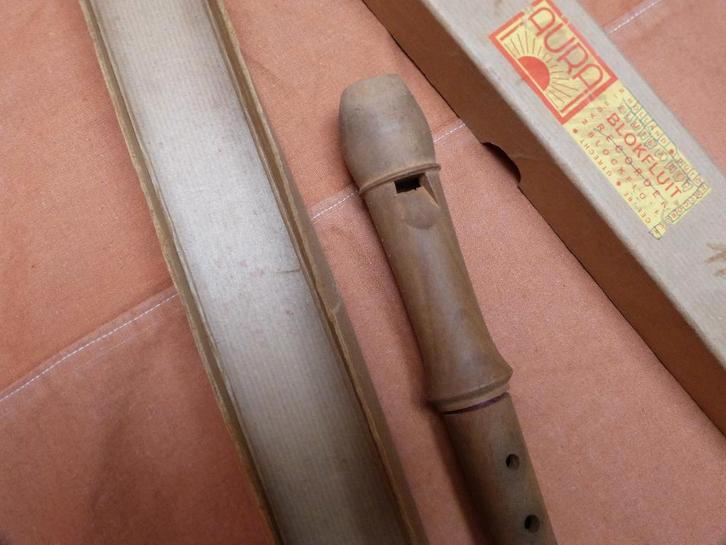 Aura houten blokfluit met doosje in nog goede staat uit, Muziek en Instrumenten, Blaasinstrumenten | Blokfluiten, Gebruikt, Overige typen