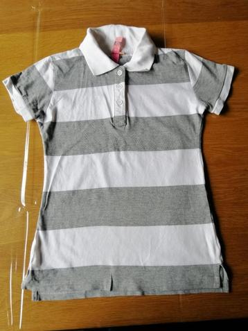 MOOI grijs wit gestreept poloshirt met Jilly beschikbaar voor biedingen