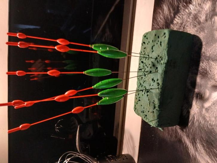 5g snoekbaarsdobbers, Watersport en Boten, Hengelsport | Roofvissen, Zo goed als nieuw, Dobber of Lood, Ophalen of Verzenden