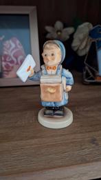 Vintage Hummel beeldje postbode jongen, Verzamelen, Beelden en Beeldjes, Ophalen of Verzenden, Zo goed als nieuw, Hummel