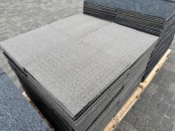 Desso tapijttegels 50x50 licht bruin ##705 beschikbaar voor biedingen