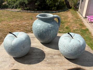 Appels en vaas ter decoratie - mooie set! beschikbaar voor biedingen
