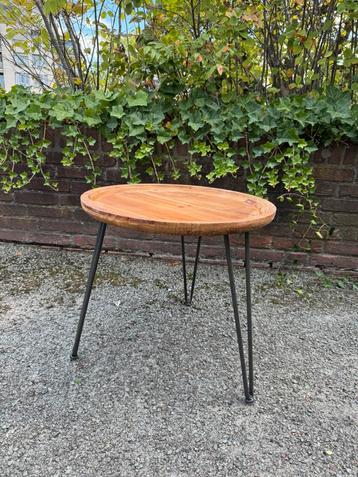 Bijzettafel Stox beschikbaar voor biedingen
