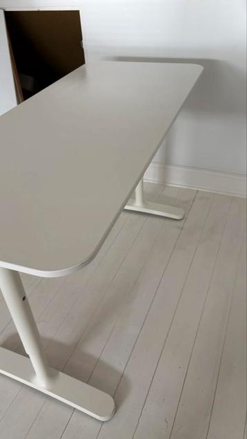 IKEA Bekant 140x60 Bureau Wit - afbeelding 3