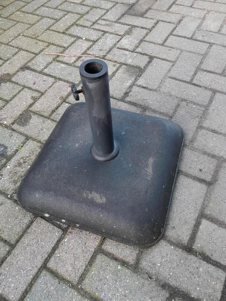 ROBUUSTE PARASOLVOET ( Beton ) parasol voet, Tuin en Terras, Parasols, Gebruikt, Parasolvoet, Minder dan 1 meter, Verstelbaar