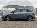 Mercedes-Benz B-Klasse 180 Ambition AMG Line | Panoramadak |, Te koop, Zilver of Grijs, 122 pk, Benzine