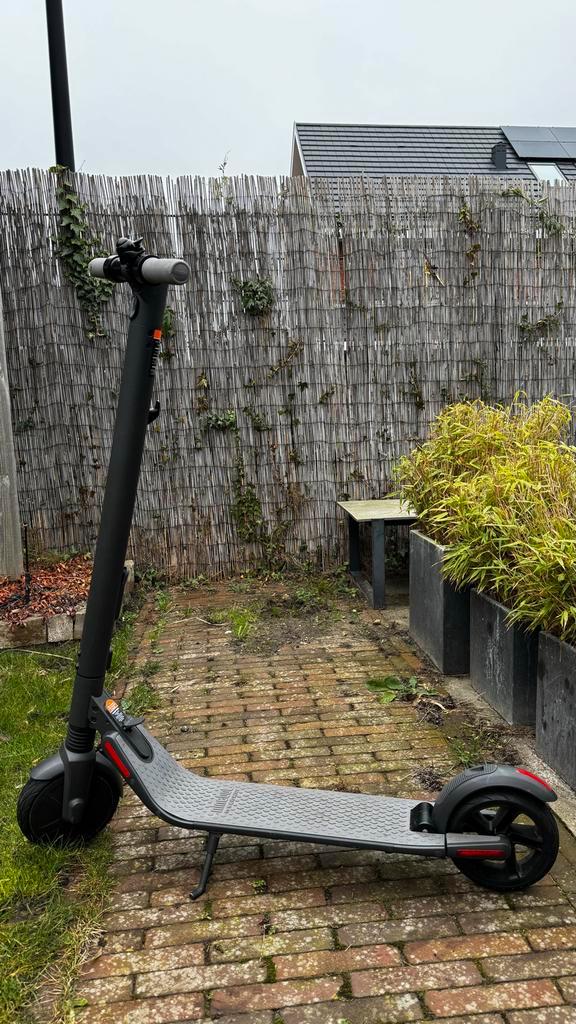 Ninebot ES2 Segway Elektrische Scooter - Goede Conditie, Fietsen en Brommers, Steps, Gebruikt, Ophalen