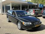 Volvo V70 2.4 Aut Edition II Volvo onderhouden 2e eigenaar, Auto's, Volvo, Beige, 1498 kg, 2435 cc, Euro 4