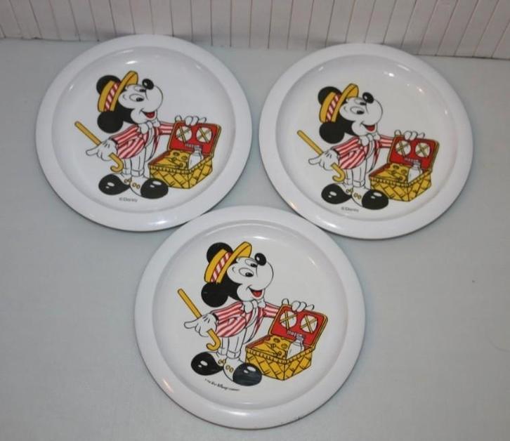 Cole & Mason Mickey Mouse bordjes melamine vintage kerst, Verzamelen, Disney, Zo goed als nieuw, Servies, Mickey Mouse, Ophalen of Verzenden