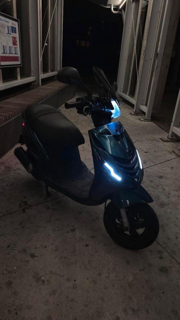 Piaggio zip 80cc Malossi ook ruilen!, Fietsen en Brommers, Scooters | Piaggio, Zo goed als nieuw, Zip, Maximaal 45 km/u, Benzine