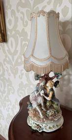 Vintage Porseleinen Lamp met Romantisch Tafereel, Ophalen