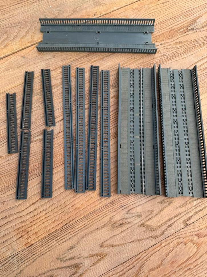Voor de hobbyist. Setje voor bij de modelbaan HO, Hobby en Vrije tijd, Modeltreinen | H0, Zo goed als nieuw, Brug, Tunnel of Gebouw