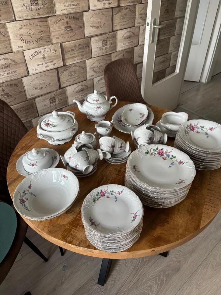 Prachtig vintage servies – gemaakt in Polen (ca. 1980’s), Antiek en Kunst, Antiek | Servies compleet, Ophalen