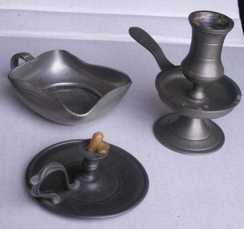 3 x tin 2 tinnen kaarsenkandelaars en 1 bakje met stempel, Antiek en Kunst, Antiek | Tin, Ophalen of Verzenden