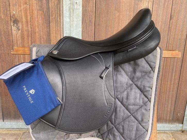 Springzadel Prestige Skyward (nieuw) / Stübben Portos!!, Dieren en Toebehoren, Paarden en Pony's | Zadels, Zo goed als nieuw, Springen